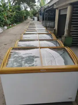 freezer kaca 330L normal mulus