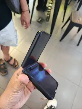 Phantom V Flip 5G pemakaian 2 bulan