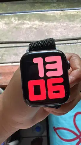 Apple Watch SE 44 mm Grey