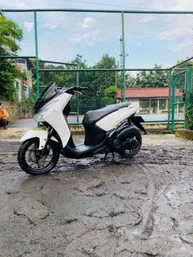 Yamaha Lexi 125cc Std vva Bluecore Tahun 2018