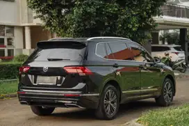 Tiguan allspace BELI DARI BARU pmk 2022 FULL SERVICE resmi VW TERAWAT