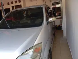 Daihatsu Xenia 2011 Bensin