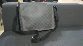 Tas Laptop-Kerja LV original By eropa