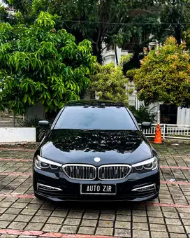 BMW 520i G30 2.0 AT 2018
