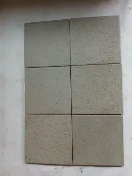 Keramic Hevy duty tile ex. JTS 10x10 Cm ( tanpa does 1 m2 = 100 biji )