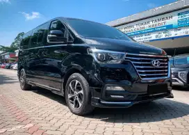 HYUNDAI H1 ROYALE 2.5 DIESEL AT 2020