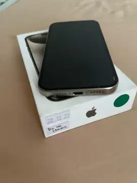 Iphone 15 pro 256gb warna Natural Titanium, second IBOX bagus