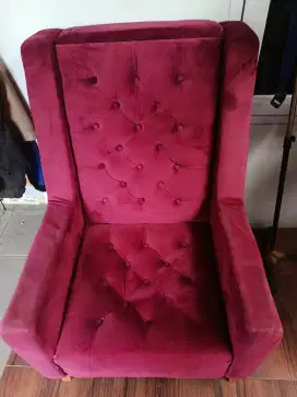 Kursi ex Nail Shop bekas