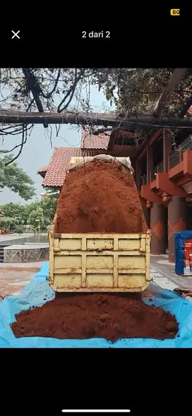 Tanah merah urug super