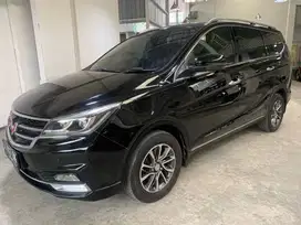 Wuling Cortez 1.8 L Lux+ MT 2018 Hitam PREMIUM B1027BMP