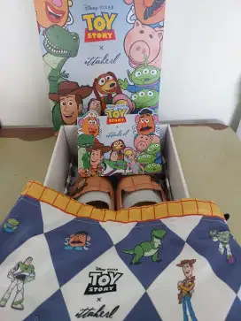 Toy story shoes ittaherl