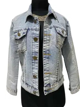 Jaket jeans denim wanita preloved