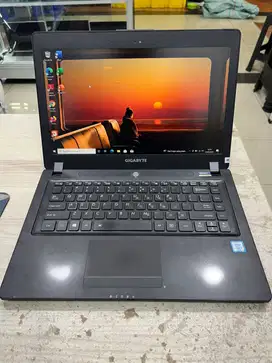 GIGABYTE P34V5 CORE I7 GEN 6 8/256 GB DUAL VGA GTX 965M SECOND ORIGINA