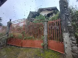 Dijual vila di trawas