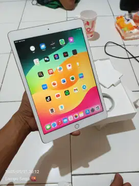 iPad gen 7 32gb