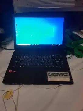 Laptop ACER Aspire ES 14 AMD A4 Quad Core Ram 8Gb HDD 500Gb
