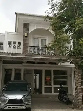 Sewa Rumah 2 Lantai, Cluster Florencia Lippo Cikarang, 90 Juta/Tahun