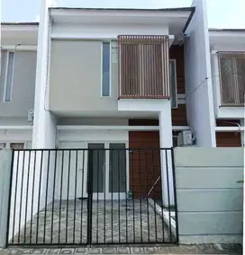 Jual Rumah Regency One Karang Asem Surabaya Strategis Nyaman