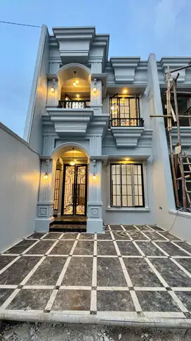 Rumah 2 LT Mewah Murah Dekat Stasiun Depok 5 Menit ke Grand Depok City