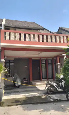 Dijual Rumah 2 Lantai Cluster Cosmo Lippo Cikarang, Harga 1.3 Miliar!