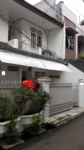Kost 10 Kamar 2 Lantai di Tebet Dalam