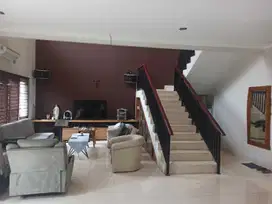 DIJUAL RUMAH 2 LANTAI DI CLUSTER DEPAN KOTA WISATA, DEKAT TOL!