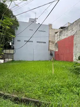 Dijual Cepat Kavling Taman Napoli Lippo Cikarang, 262 m², 4.5 Juta/m²!