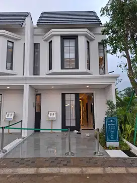Best Seller ! Hunian Istimewa Hanya 5 menit ke Stasiun dan Pintu Tol