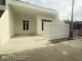 Rumah Bangunan Baru Komplek Nyaman Dekat Menara Teratai