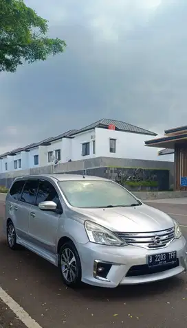 GRAND LIVINA HWS AUTECH 1.5 AUTOMATIC ISTIMEWA