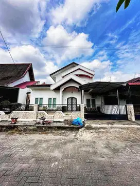RUMAH SIAP HUNI DI RINGROAD MEDAN DALAM KOMPLEK