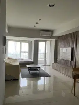 Apartemen Cozy 2BR 84 m2, Orange County Lippo Cikarang, 135Juta/tahun!