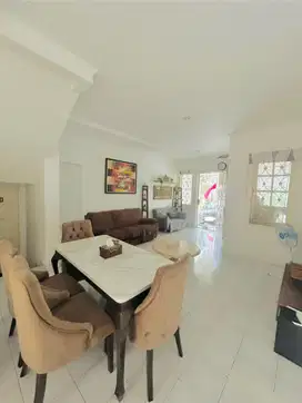 Rumah legenda wisata siap huni rapi