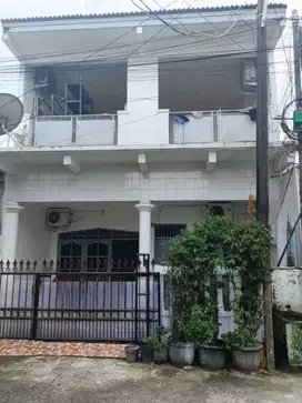 Dijual Rumah 2 lantai di Kayuringin Bekasi selatan
