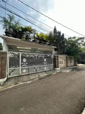DIJUAL RUMAH MEWAH CANTIK KAWASAN PEJATEN JAKARTA SELATAN