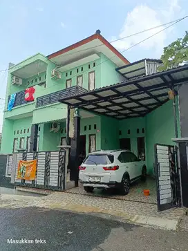 dijual rumah 2 lantai taman pajajaran