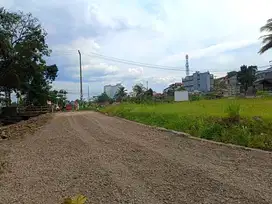 Tanah Jatinangor dekat areal Kampus