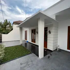Jual Rumah LUAS dan CANTIK Turangga 1 Lantai Nyaman