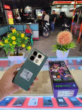 Infinix Note 40 Pro 5G Ram 8+8/ 256Gb Fullset Mulus 99% Like New