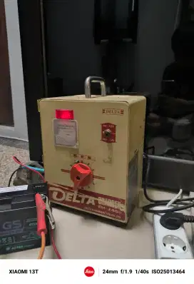 Charger aki Delta sm245d