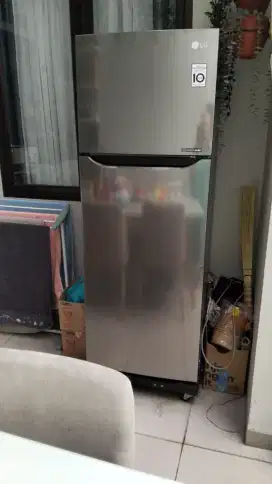 Kulkas LG 2 pintu