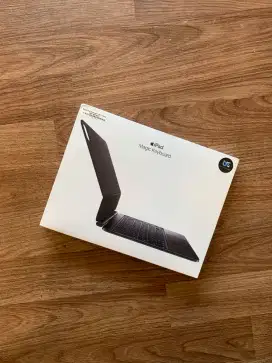 Magic Keyboard For Ipad Pro M4 11 BNIB