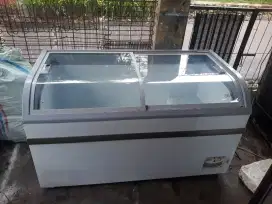 Jual frezerr sleding kaca merk Gea bagus normal