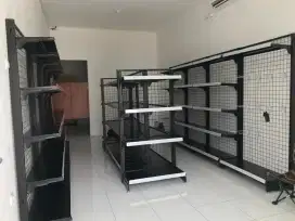 Di jual rak besi bekas pakai Petshop