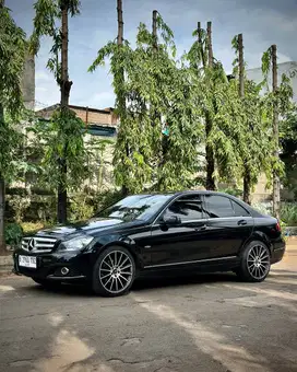 Mercedes Benz C200 Avantgarde Hitam 2012 TdpMurmer Ori Menarik Bu Baru
