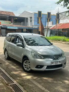 Nissan Grand livina 2013 Bensin