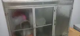3 meja ( 1 meja kantor 1meja lemari 1 meja kompor)