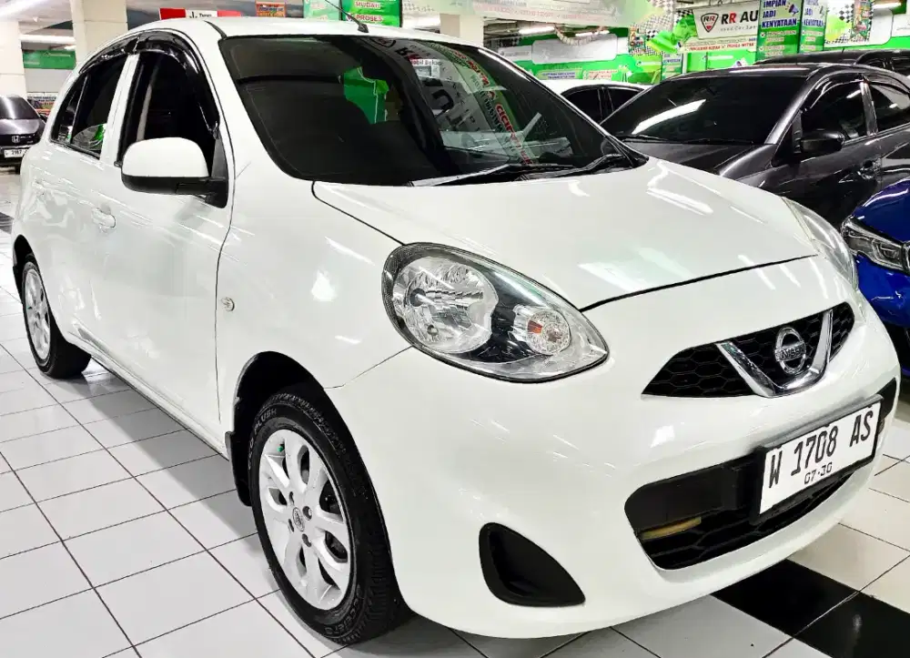 Nissan March 1.2L Putih 2015 Matic / AT ISTIMEWA BOSS !!!