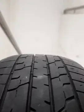 Ban 205/65/15 Bridgestone B390