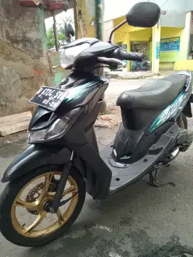 Mau jual yamaha mio th2010